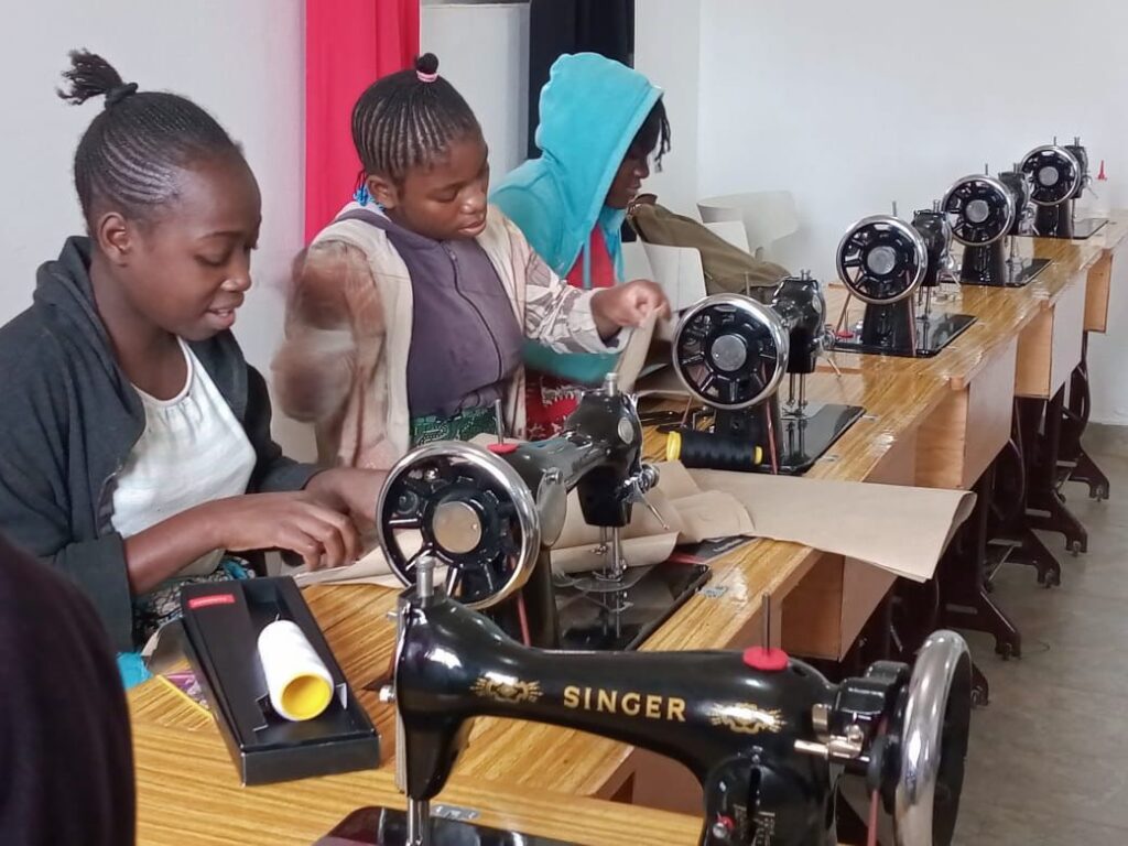 6a7464f9-4128-414b-9f56-062ec1044488